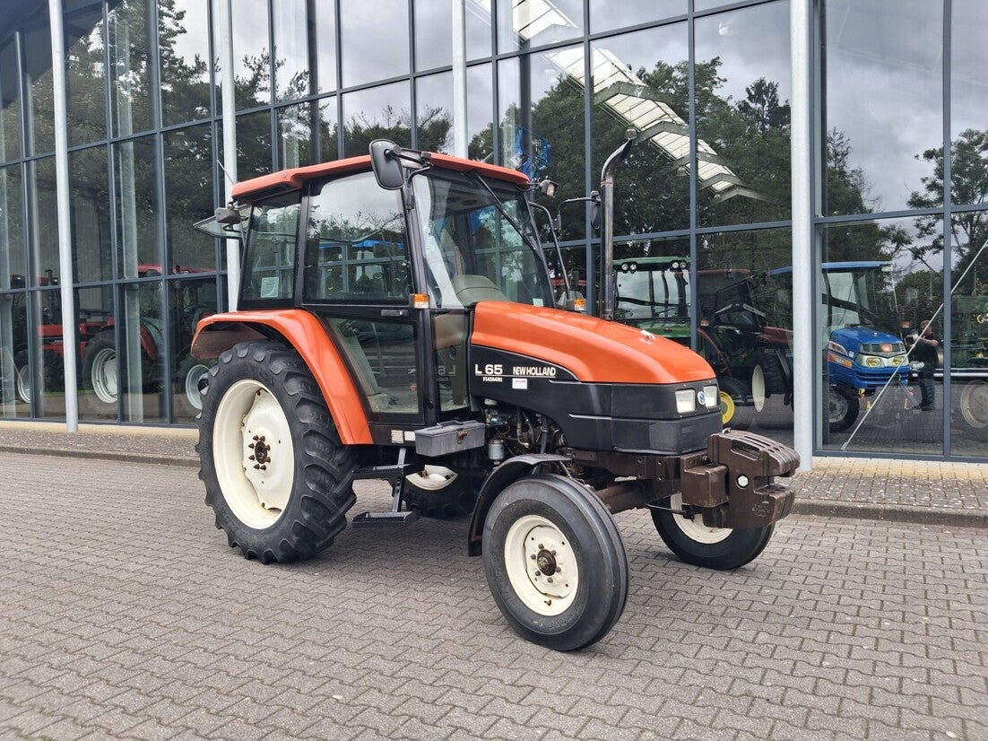New Holland L-65 2wd