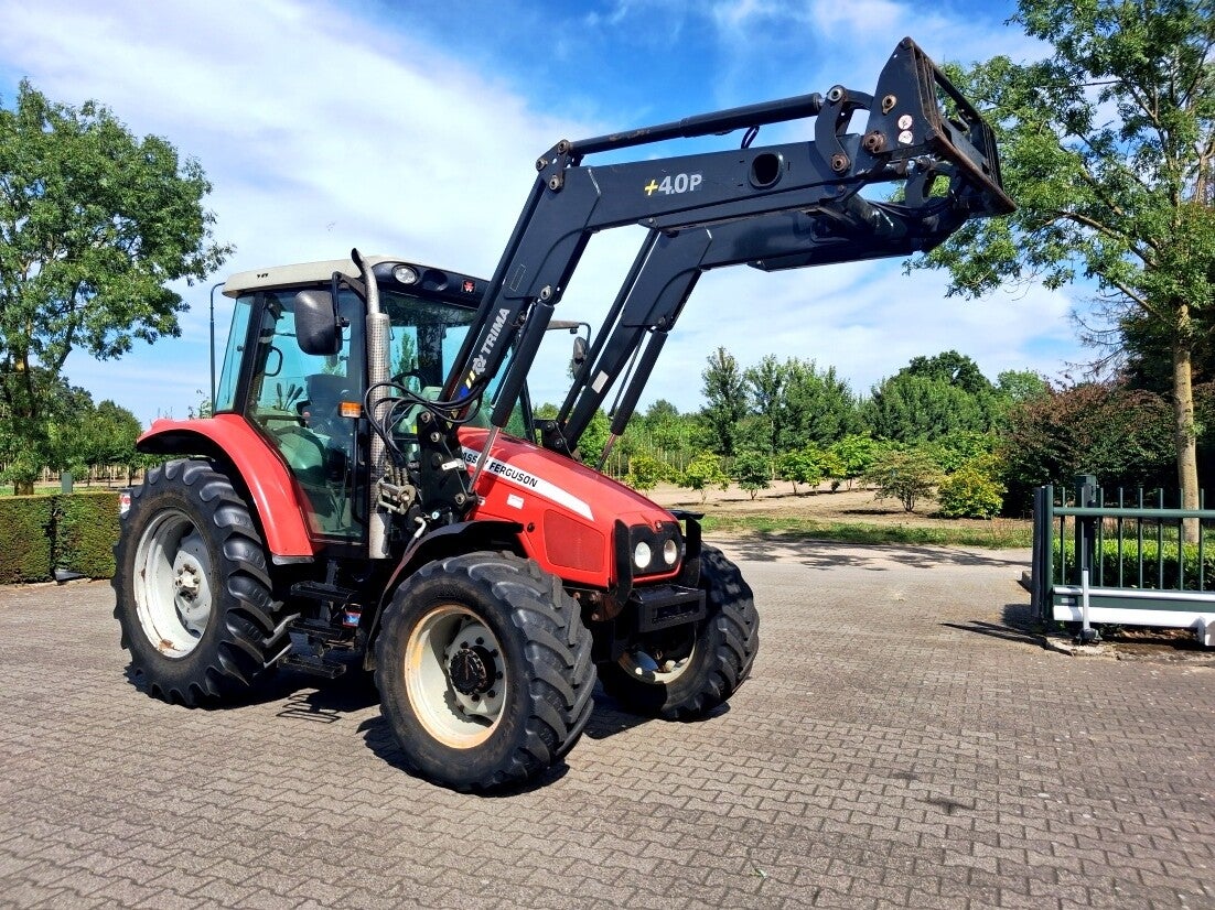 Massey Ferguson 5445 + trima frontlader