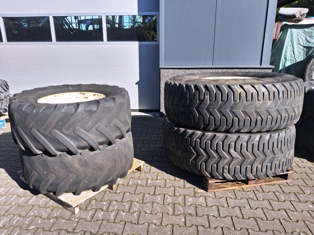 Gazonbanden set op velg passend op o.a. New Holland TL100