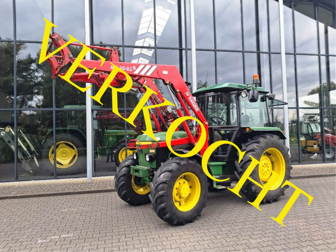 John Deere 2250 + MX frontlader