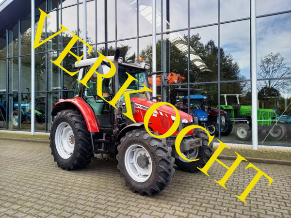 Massey Ferguson 5440 Dyna-4