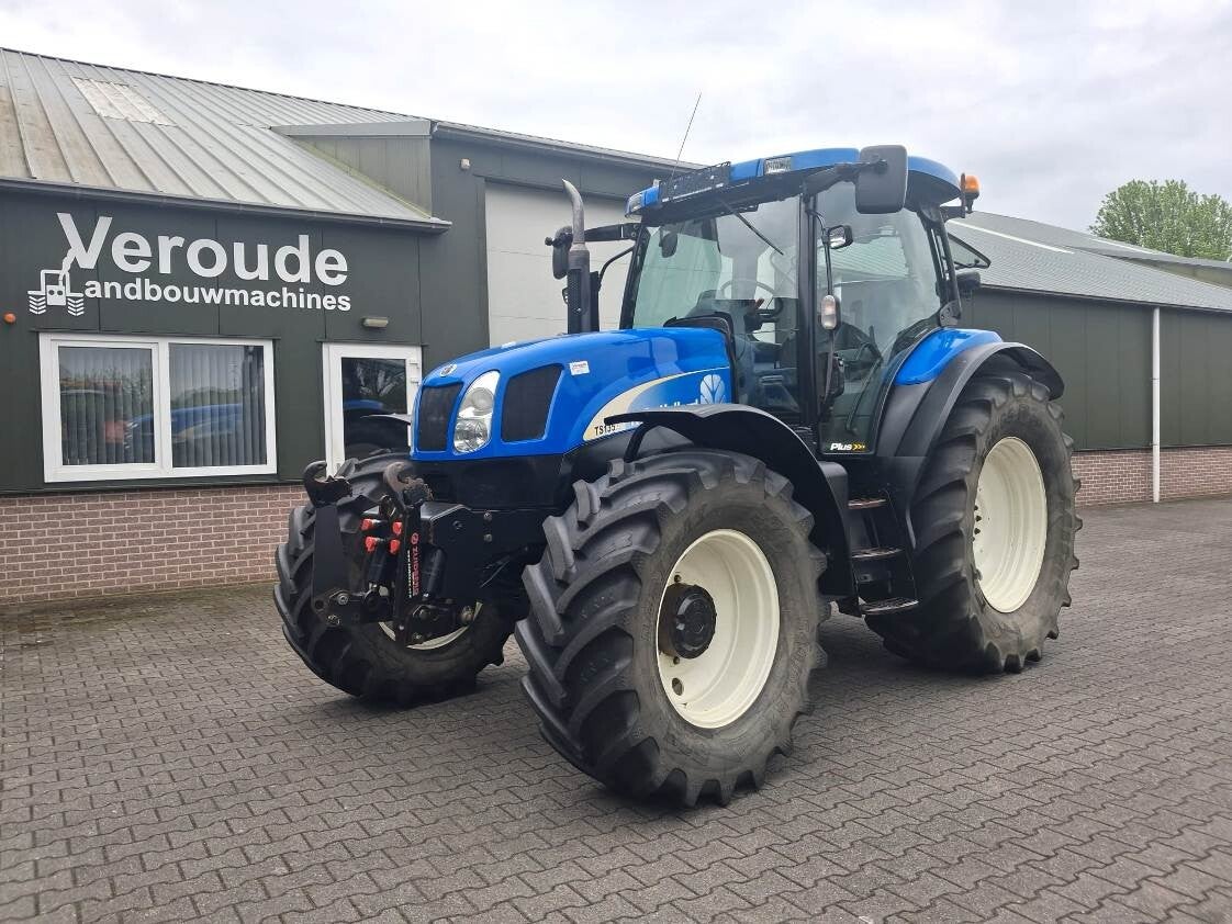 New Holland TSA 135 met Luchtremmen