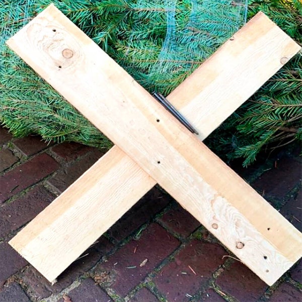 Houten kerstboomkruis