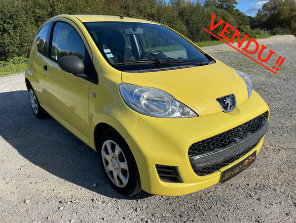 PEUGEOT 107 1.0e 12V 68ch BLUE LION Urban