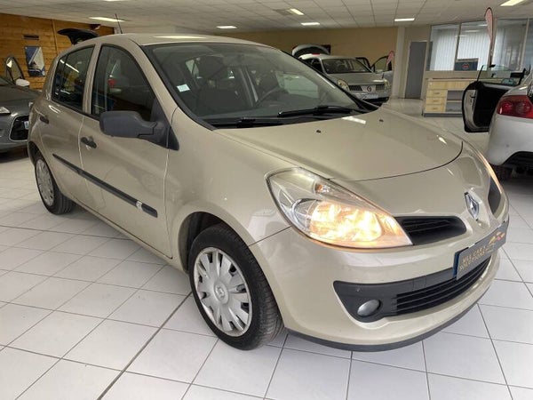 RENAULT Clio 3 1.2 16V 75 Authentique