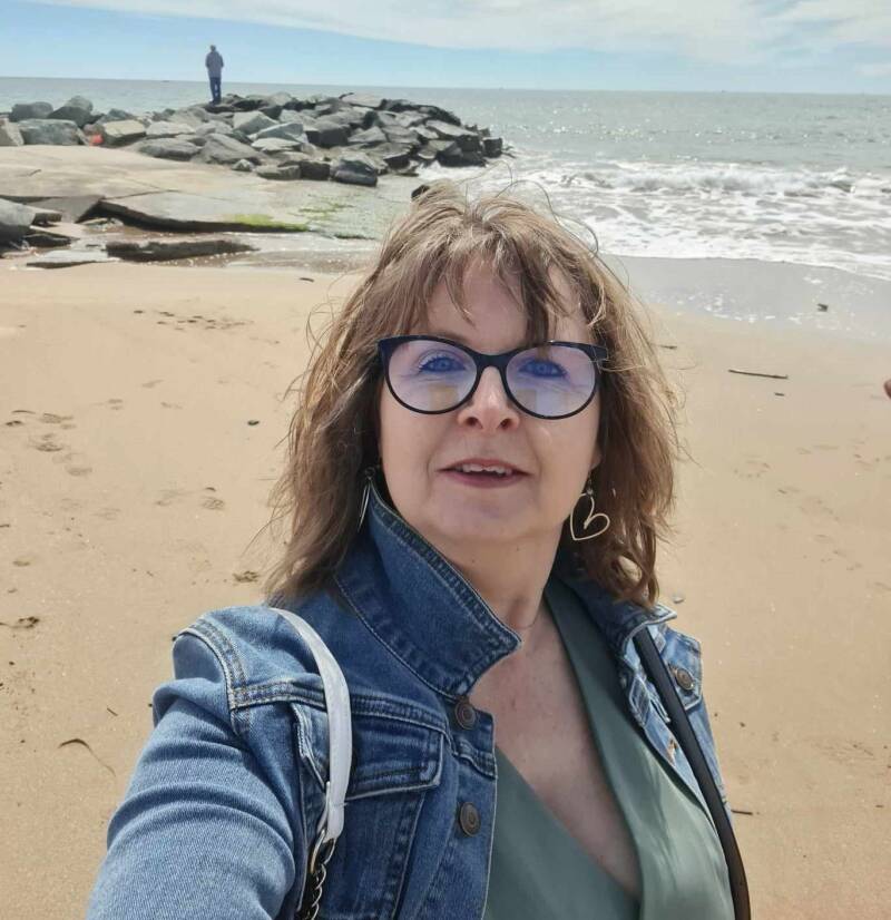 Emmanuelle Camus - Secrétaire Réseau EntreELLES - Au Saule en Seine - Gite à St Wandrille