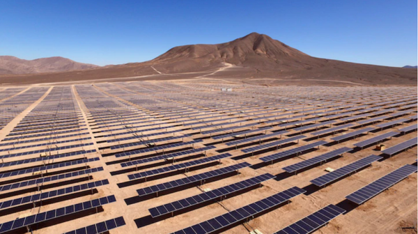Wüsten Solarfelder