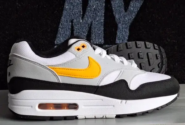 Nike air max 1 - university gold 40
