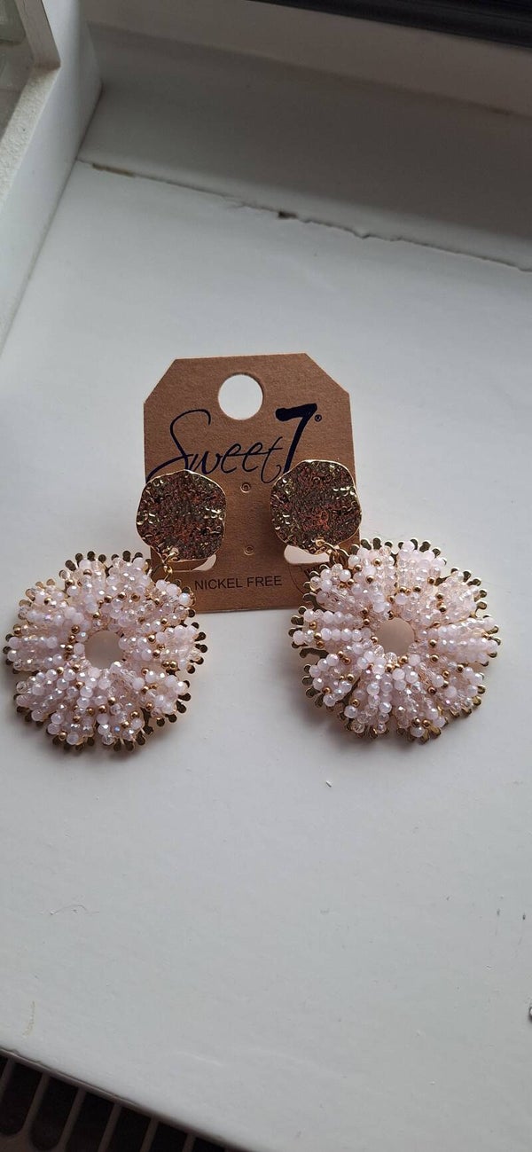 Sweet7 zomerse ronde oorbellen lichtroze