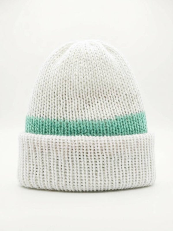 Gloednieuw: Handgemaakte Beanie – Groen, Mintgroen & Wit Tiener