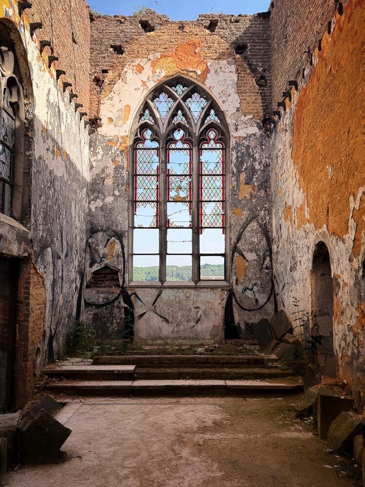 Licht im verlassenen Raum
