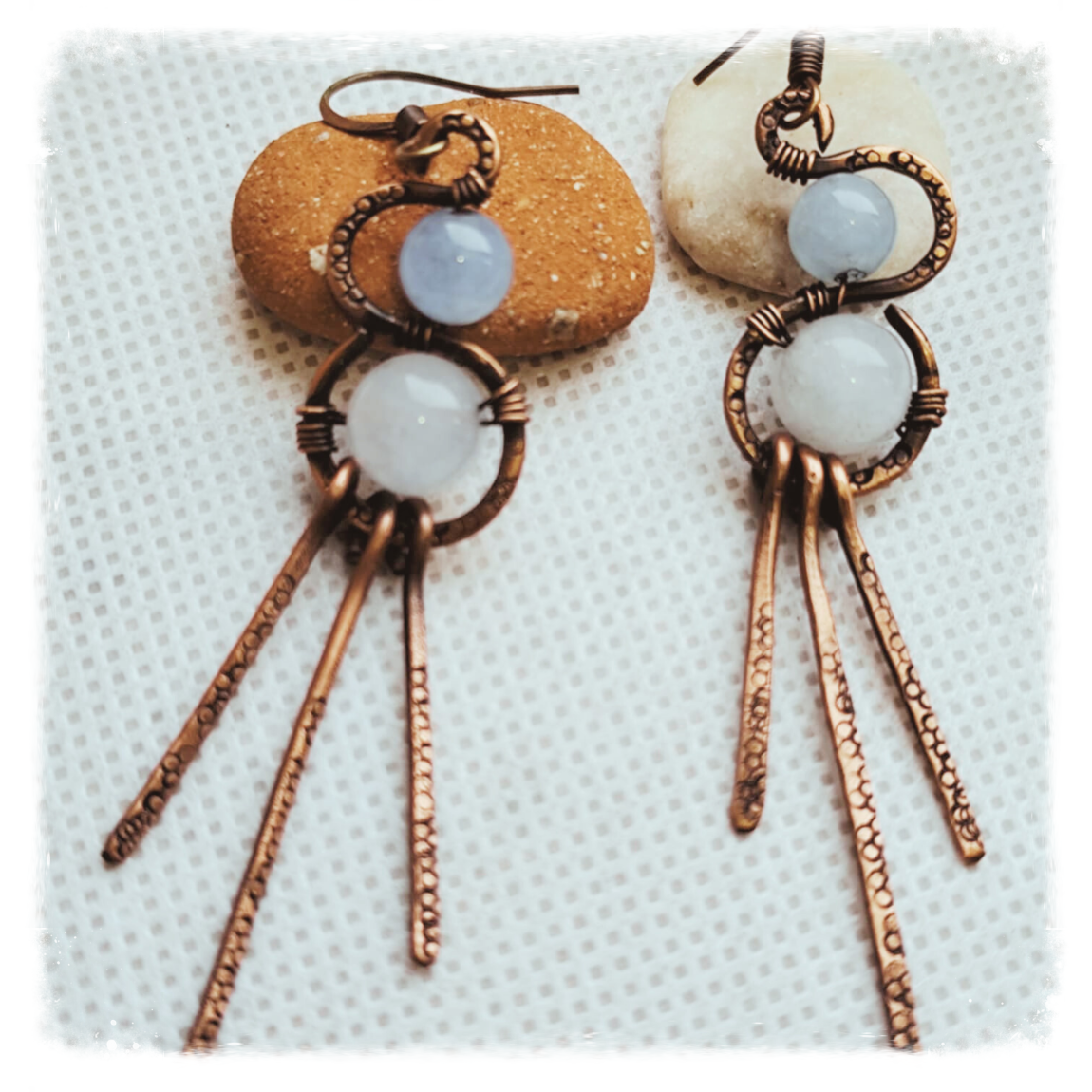Handmade cooper wire earrings with aquamarine