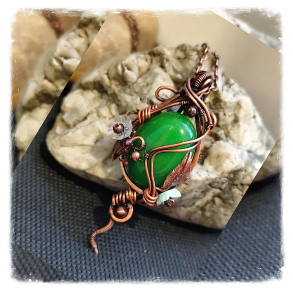 Handgemachte Kupfer Halskette, Grüner Achat, Kristall Blumen