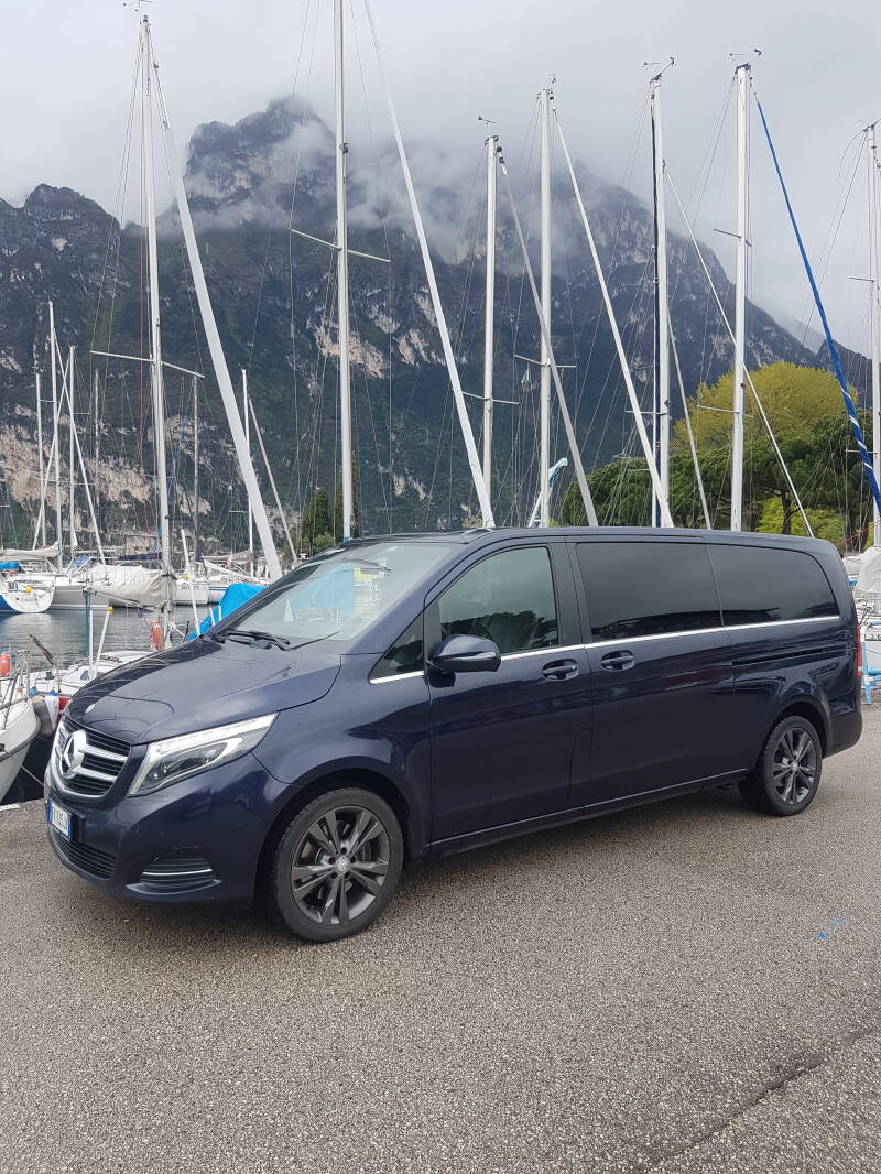 Noleggio autovettura con conducente