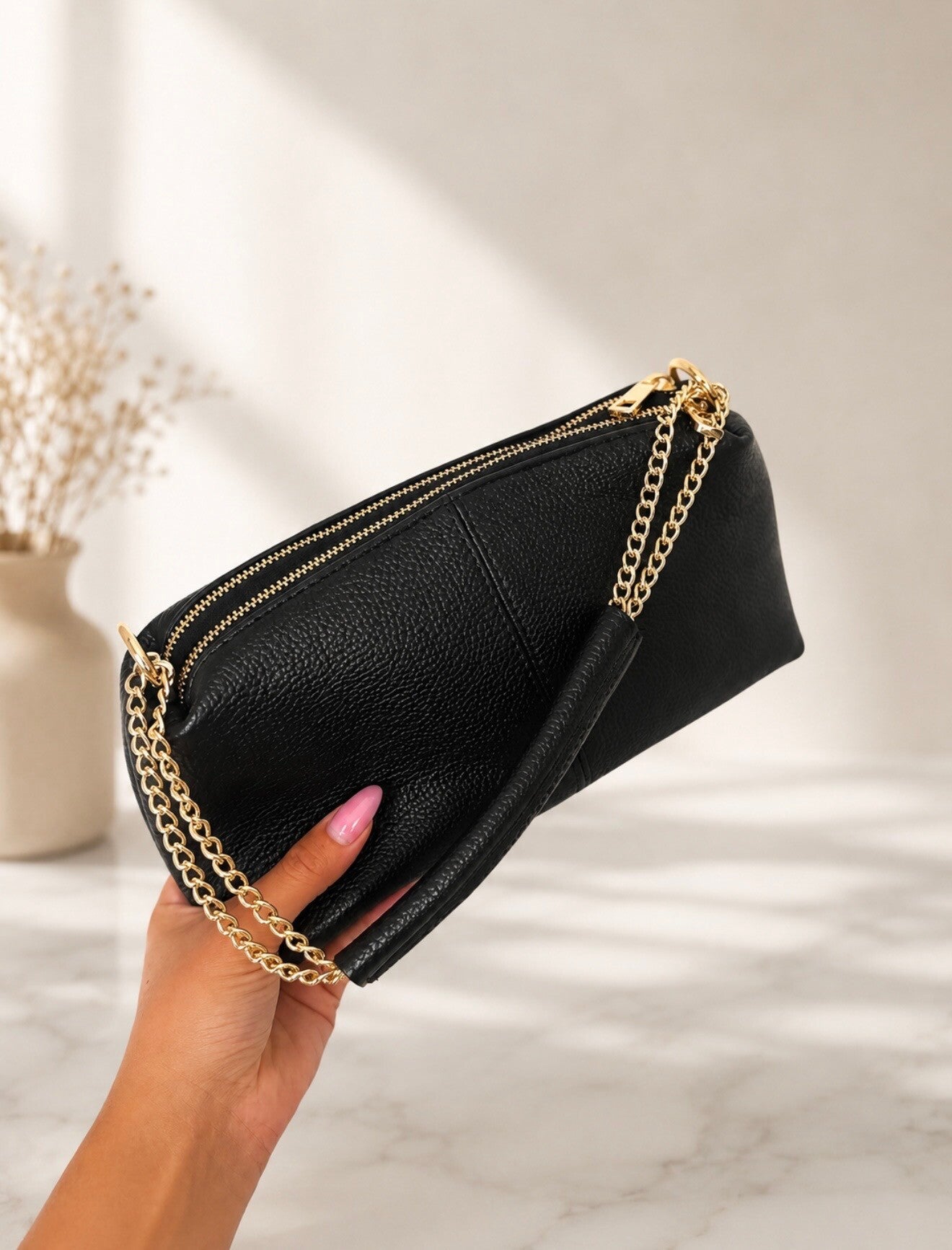Nero Gold Details Bag - Black
