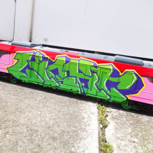Graffiti trein op maat - groot