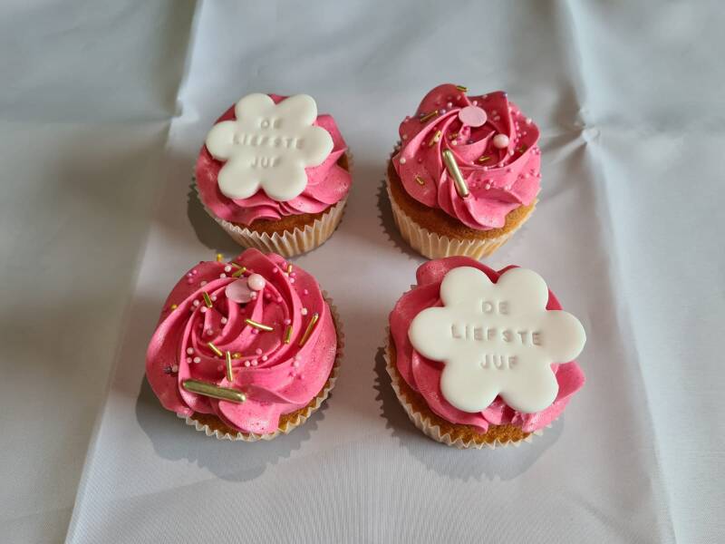 juffenmeesterdagcupcakes2021-6.jpeg