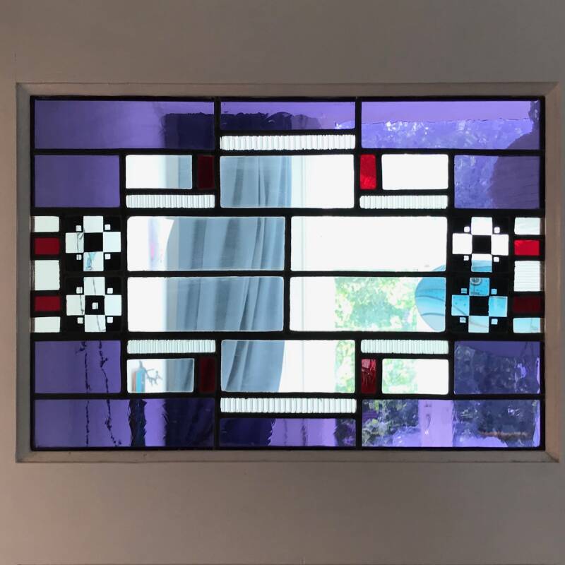 Glas cathsglas lood raam rood paars bovenlicht deur huis wonen