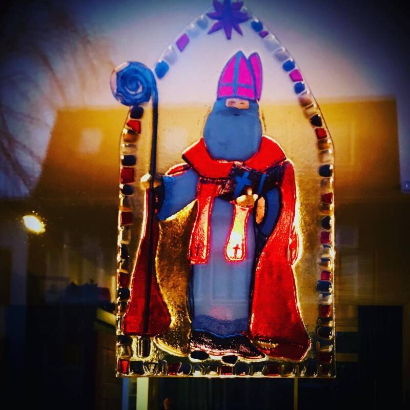 Sinterklaas glas lood raamhanger decoratie uniek  Caths 
