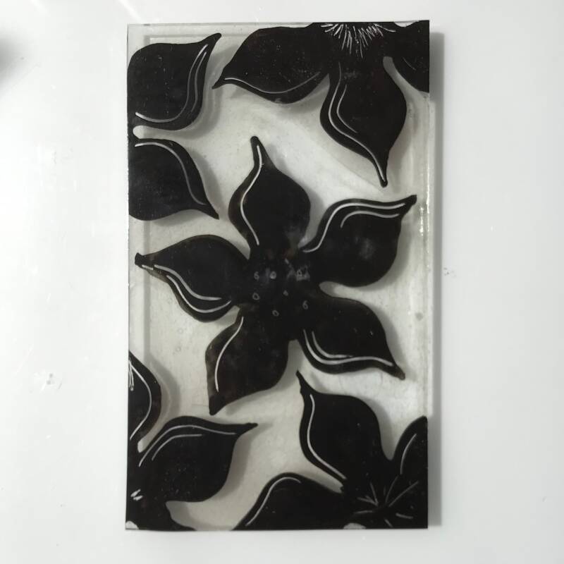 brandschildering glas raam lood hanger zwartwit simpel cathsglas