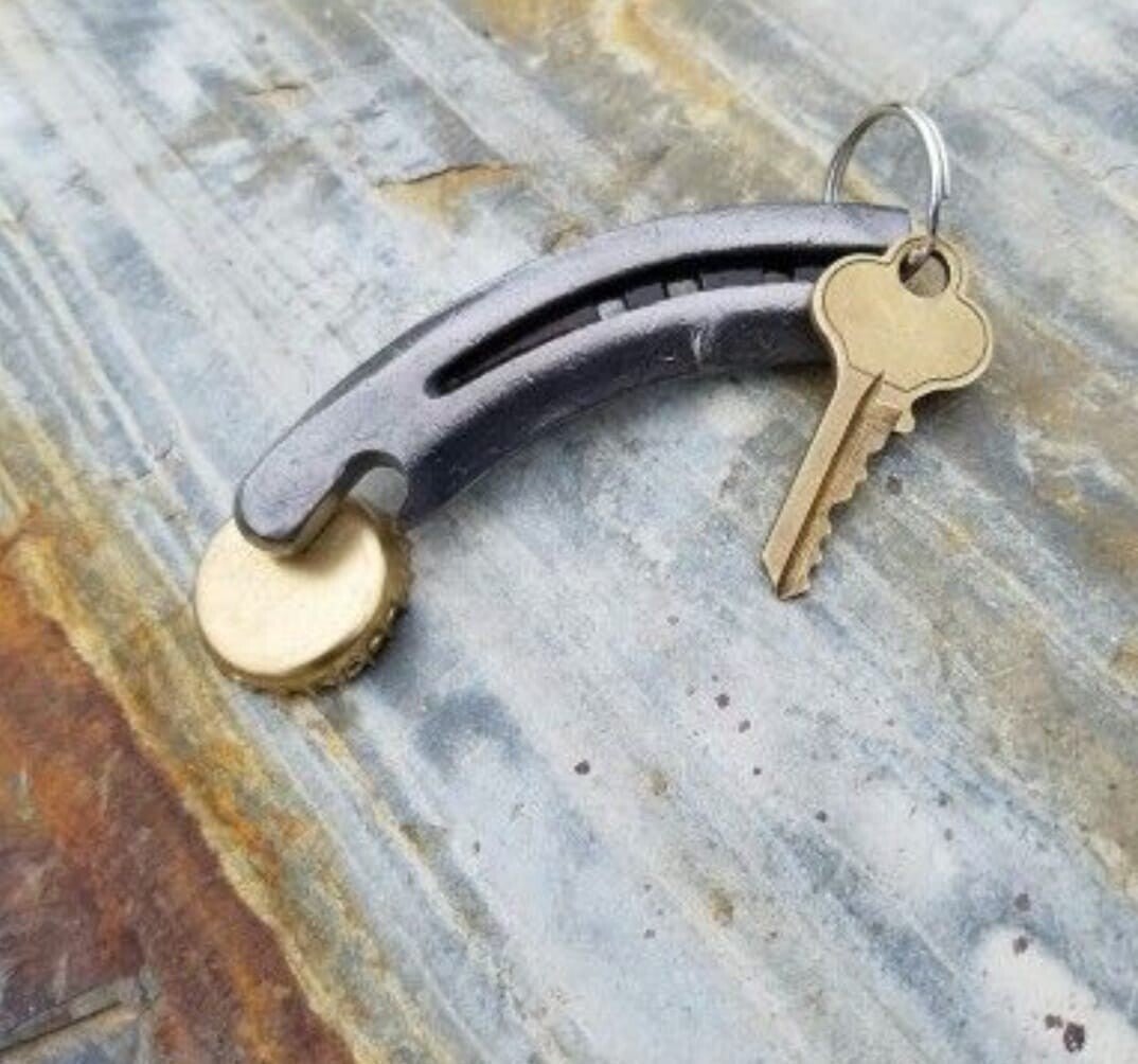 Hoefijzer Bottle Buddy – Sleutelhanger Opener