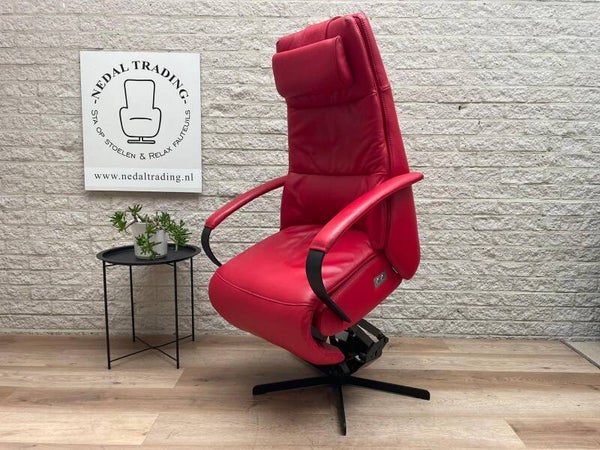 Prominent E-100, sta op stoel, relax fauteuil ACCU