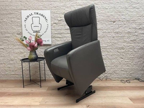 Prominent Sorisso sta op stoel relax fauteuil opstastoel