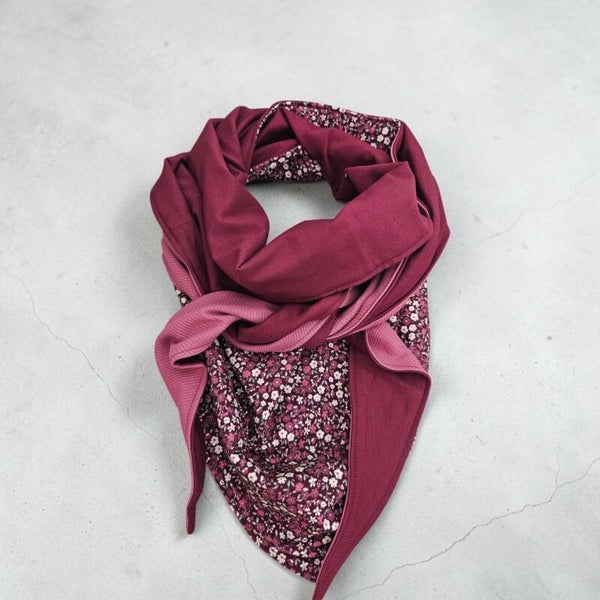 Foulard fleurs bordeaux
