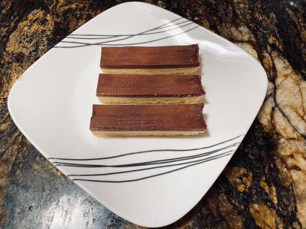 Keto Chocolate Caramel Shortbread Bars