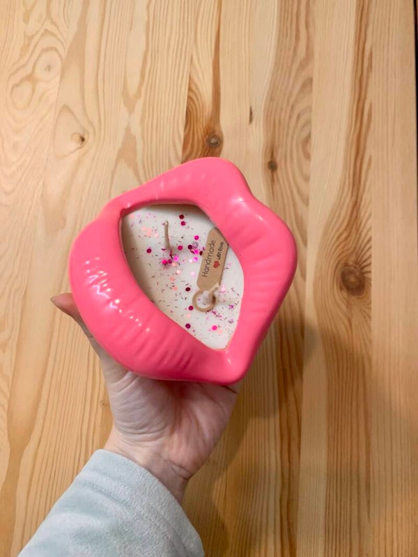 Funky retro lips - Pomegranate Bliss