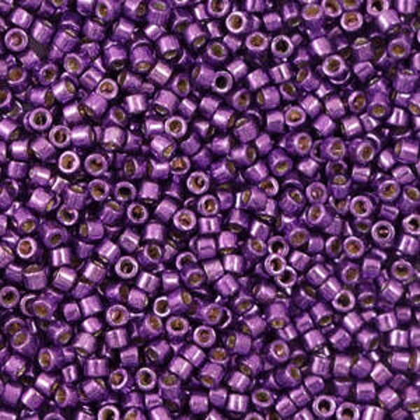 Miyuki kralen 11/0 delica's duracoat galvanized purple orchid DB-2508
