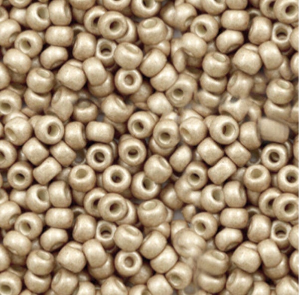 Miyuki 8/0 Duracoat galvanized Matte champagne 8-4204F