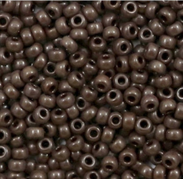 Miyuki 8/0 Opaque chocolate brown 8-409