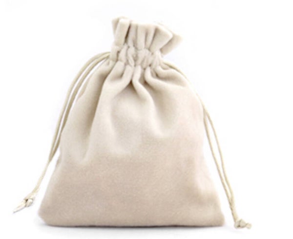 Velvet Sieradenzakje 12x15cm Beige