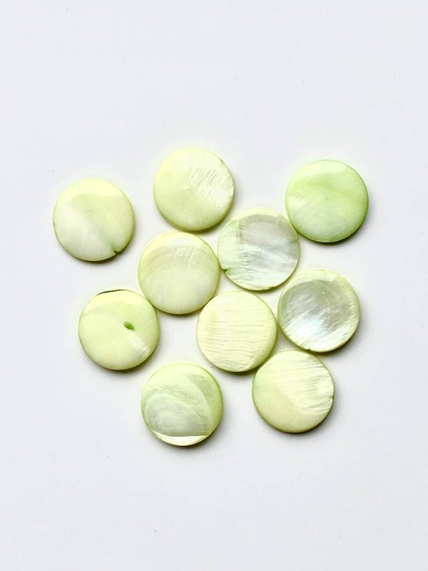 Schelp disc light green parelmoer 18x2mm