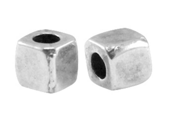 DQ kralen cubes Antiek Zilver 3,8mm