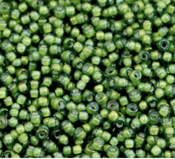 Miyuki 11/0 2mm rocailles fancy lined chartreuse green