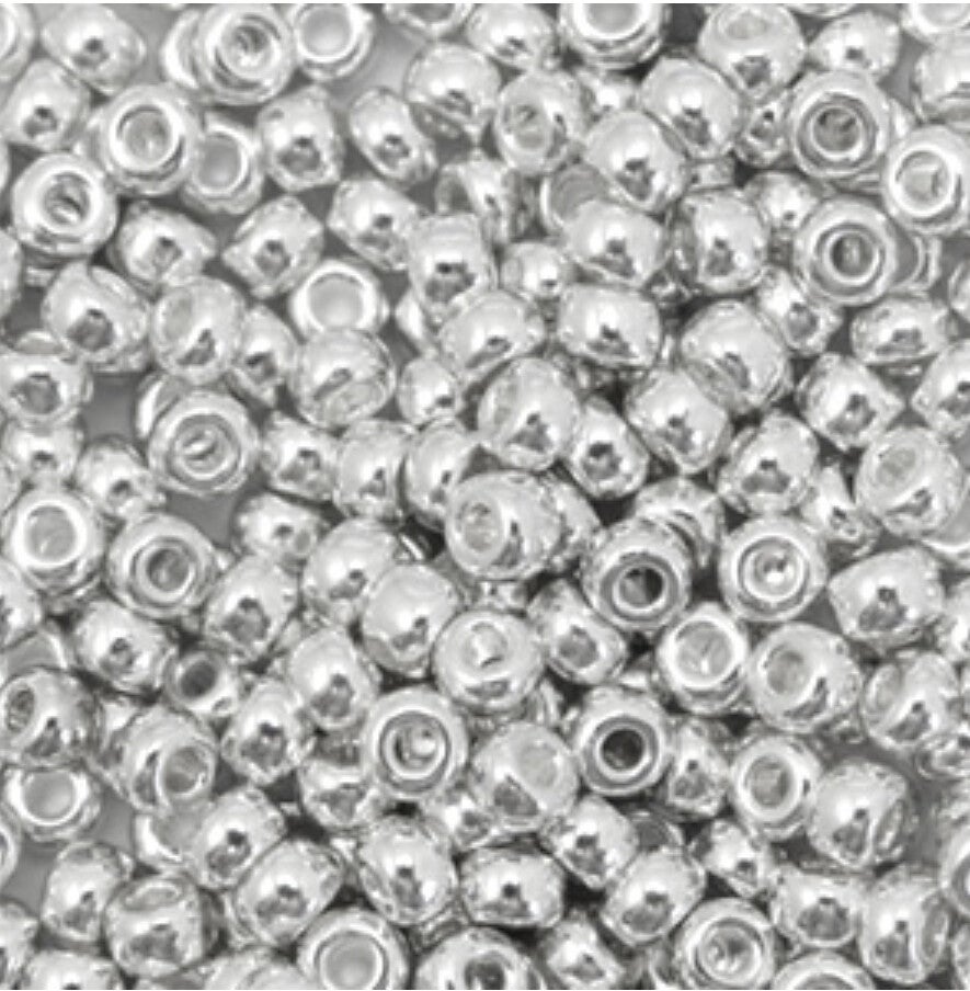 Miyuki 8/0 Ceylon silver grey 8-526