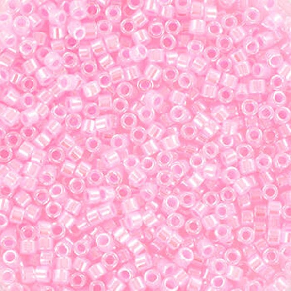 Miyuki delica’s 11/0 Ceylon pink DB-244