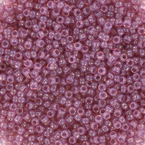 Miyuki 15-2373 Ceylon translucent thistel