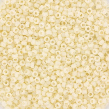 Miyuki 15-2021 Opaque matte cream