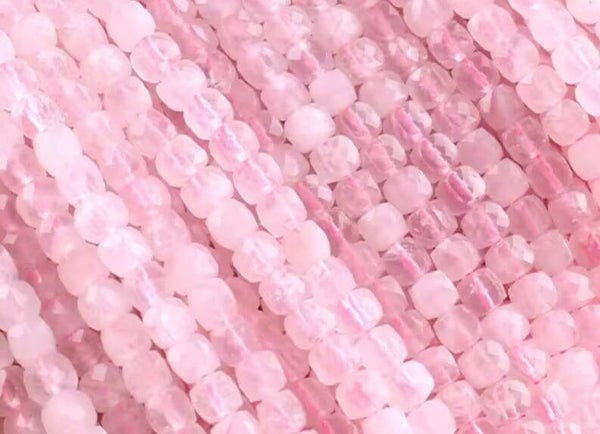 Natuursteen kralen 4mm facet geslepen cube rozenkwarts