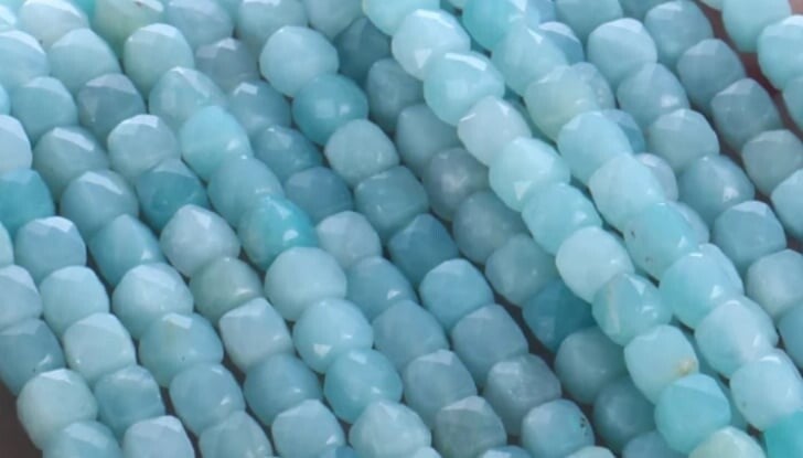 Natuursteen kralen 4mm facet cubes Blauwe amazoniet