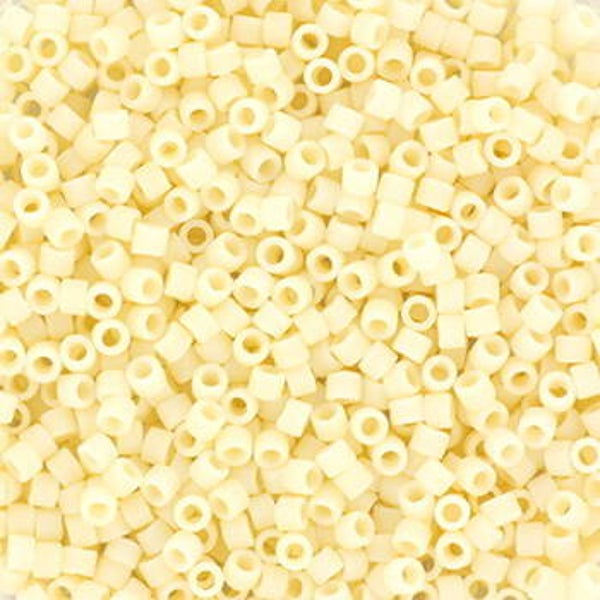 Miyuki delica’s 11/0 opaque matte dark Cream DB-762