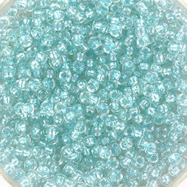 Miyuki  11-3638 fancy lined soft aqua