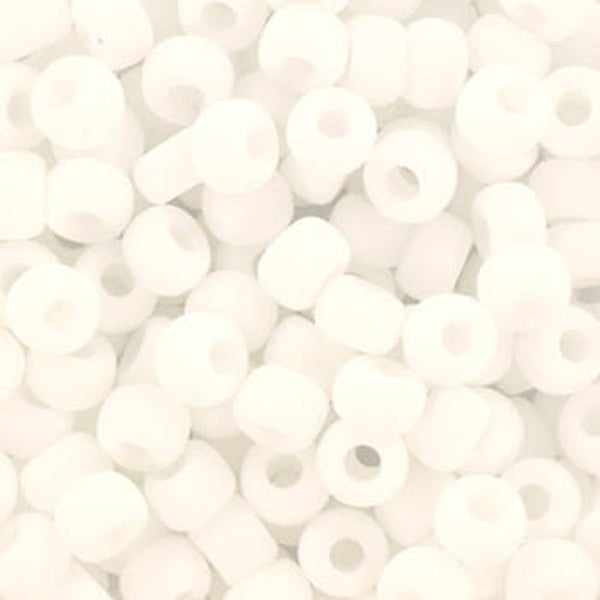 Miyuki rocailles 6/0- 4mm  opaque matte white 402F