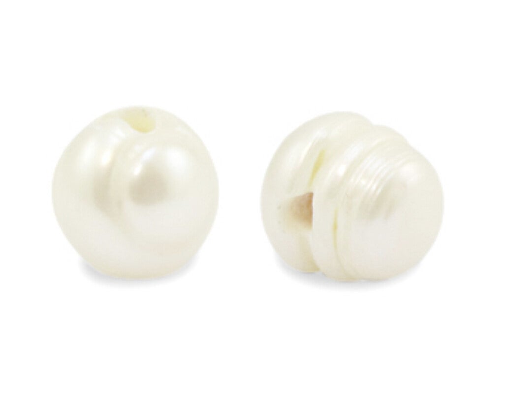 Zoetwater Parel rond 9mm groot rijggat 1,9 mm