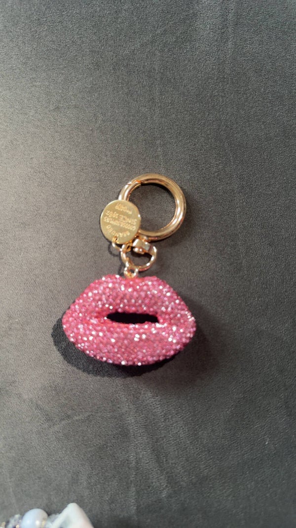Roze lip sleutelhanger