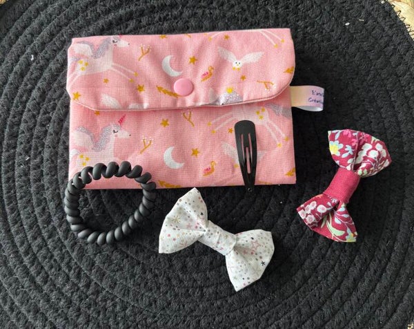 Pochette à barrettes et élastiques, accessoires cheveux, pochette barrettes, pochette élastiques, pochette pinces