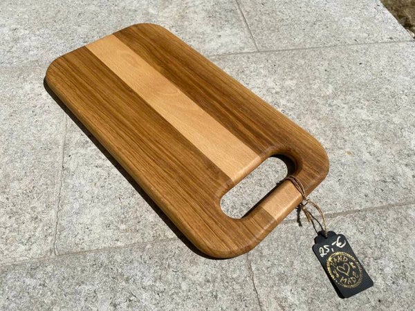 Schneidebrett / Brotzeitbrett aus Eiche und Buche, klein
